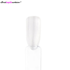 Acrylic modeling powder for nails, transparent