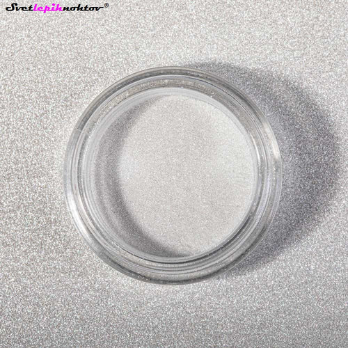 Hailey Effect, powder for a shimmery-rainbow look