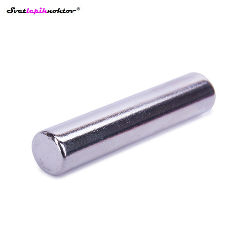 Magnet for Cat Eye Effect varnish, a magnetic tool for creating the Cat Eye effect